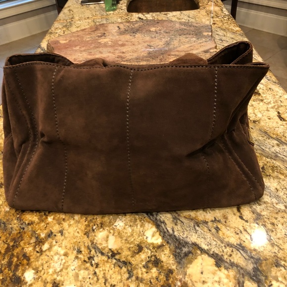 ♥️SOLD♥️PRADA Suede Scamosciato Logo Tote Brown - Picture 2 of 8
